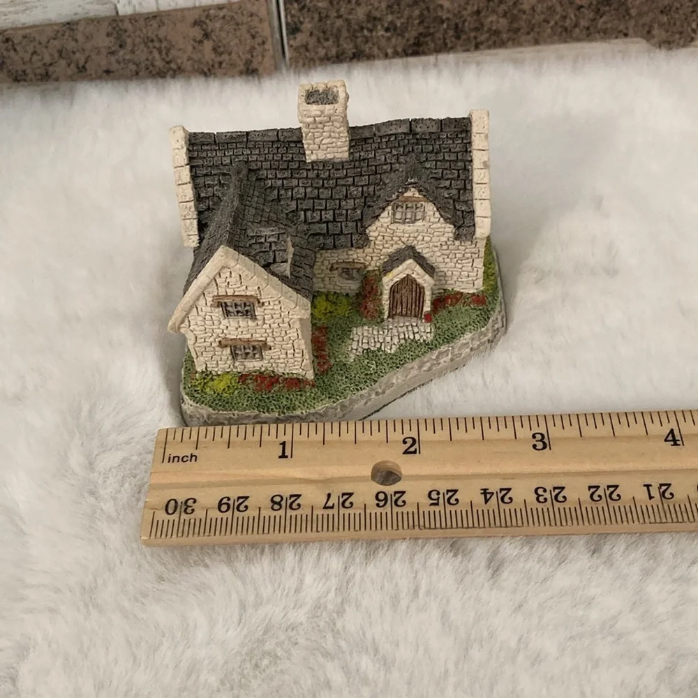 David Winter 1982 Cotswold Mini Cottage